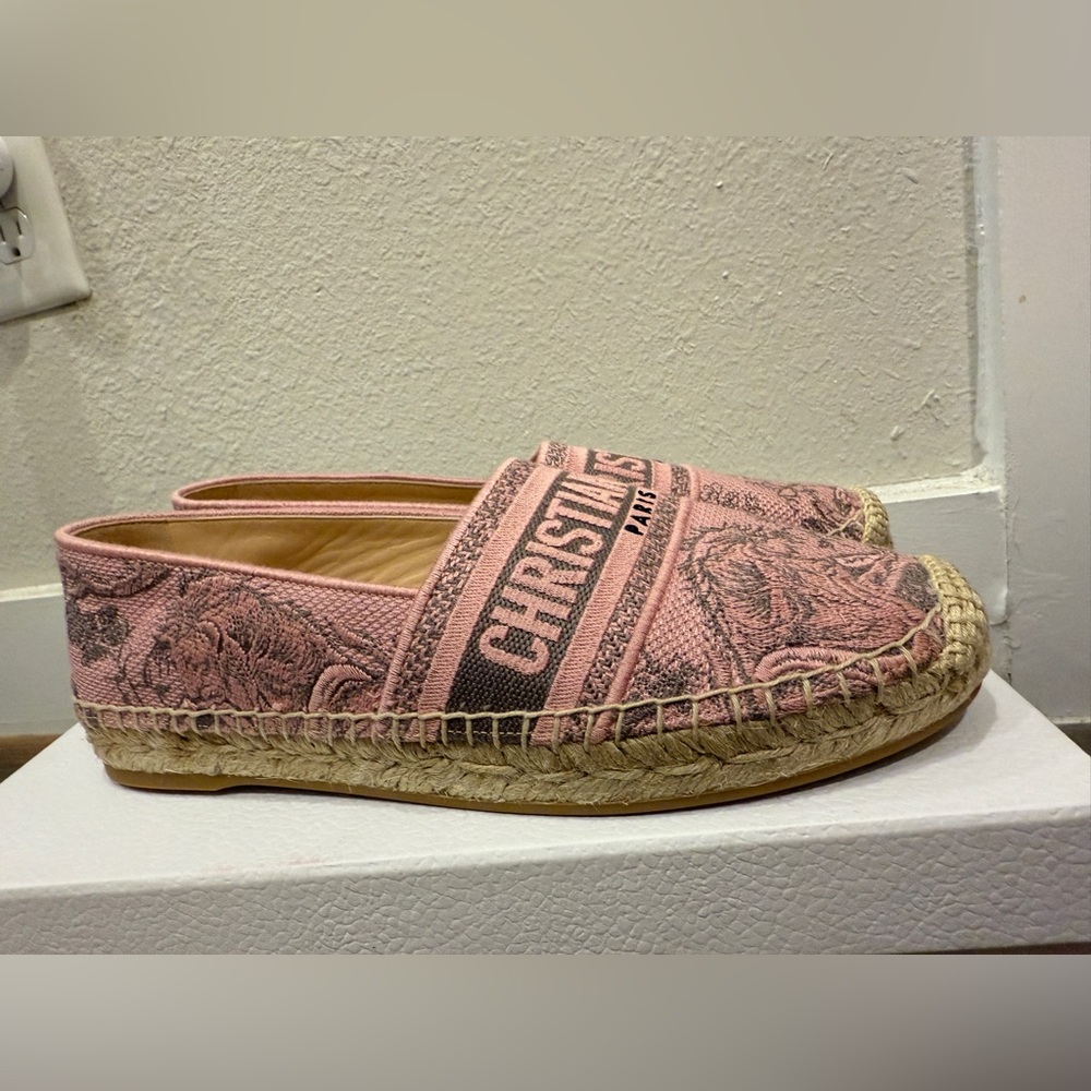 Dior BNIB Granville Toile De Jouy Embroidered Pink Gray Logo Espadrille 38.5 - Picture 8 of 12